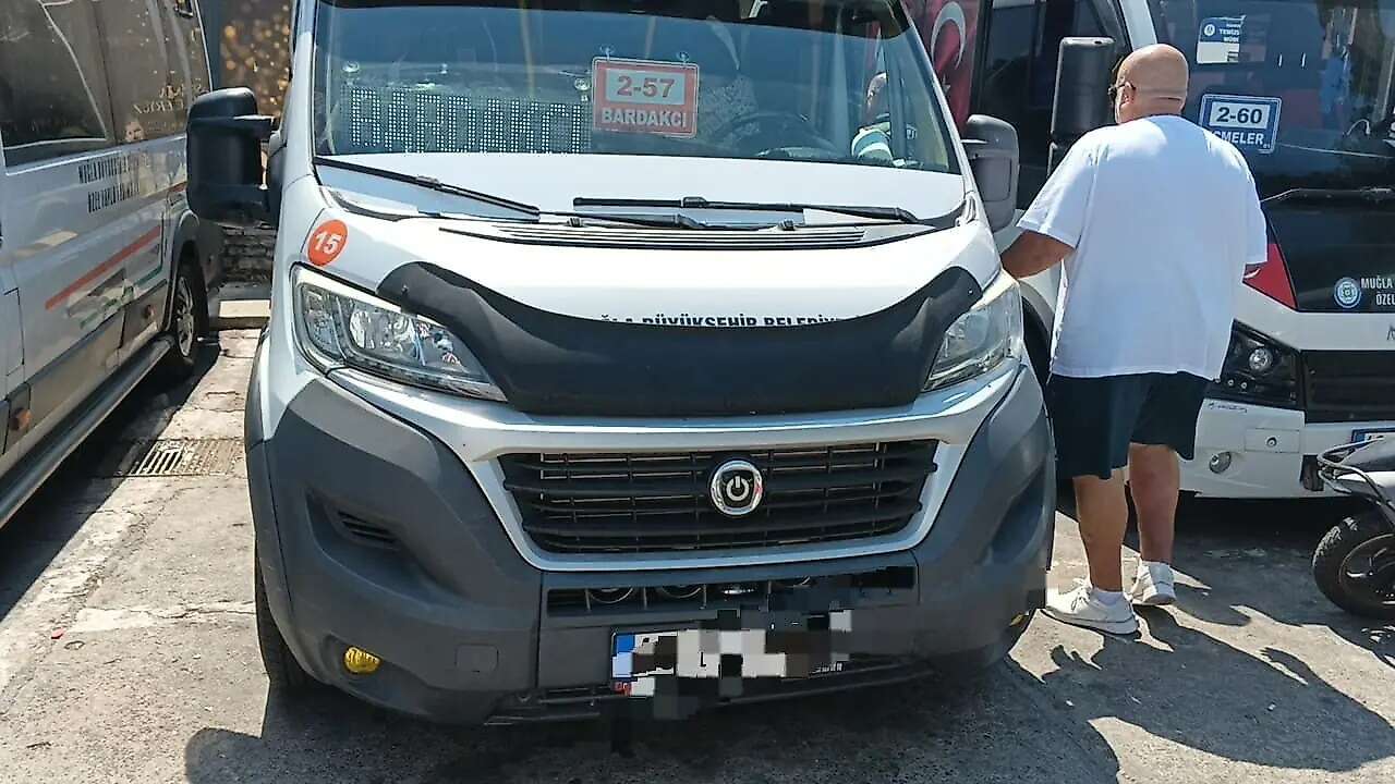 Muğla’da Otogarda Korkutan Kaza, Yaşlı Kadın Yaralandı 2